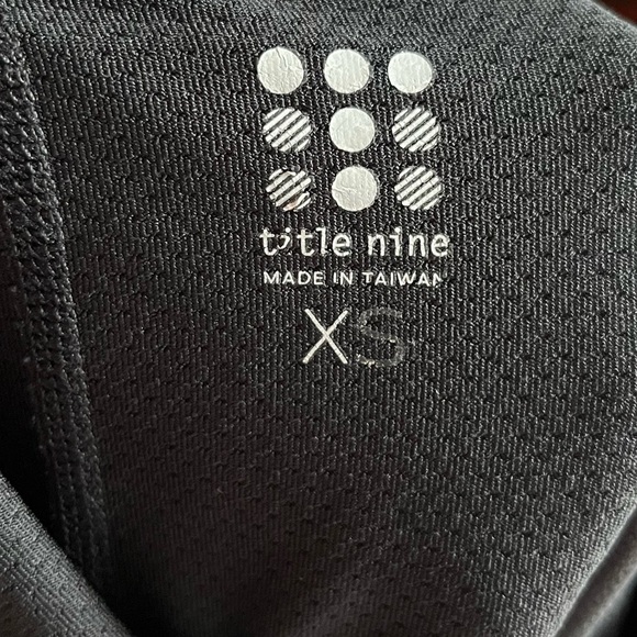 TITLE NINE Black & White Printed Skorts Size XS - Picture 8 of 8